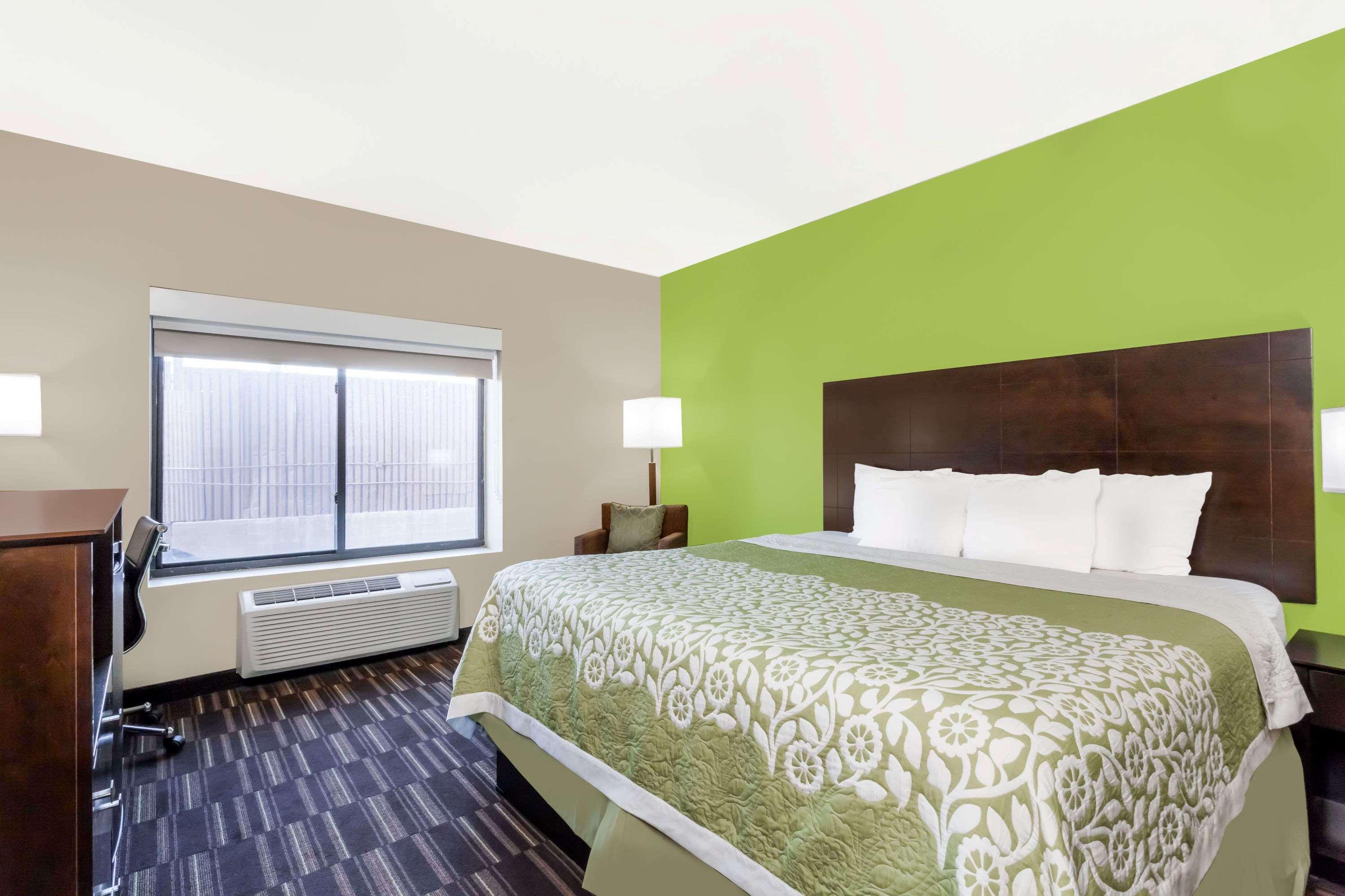 Days Inn & Suites By Wyndham Jamaica Jfk Airport New York Eksteriør billede